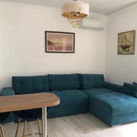 Moonlight-apartmant,burgas-sarafovo 公寓