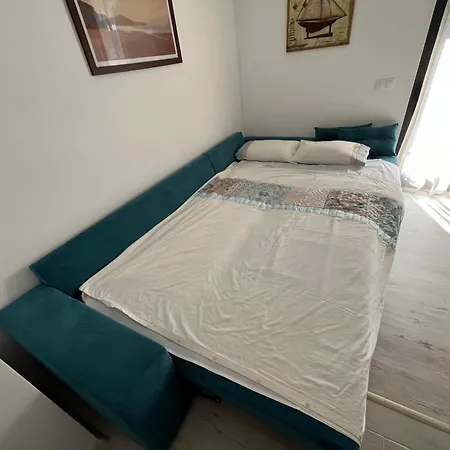 公寓 Moonlight-apartmant,burgas-sarafovo *